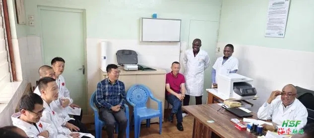 中国援喀麦隆医疗队在海南橡胶Hevecam种植园开展义诊活动
