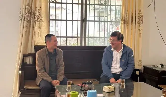 杨宇赴西联分公司、八一分公司慰问困难党员与职工