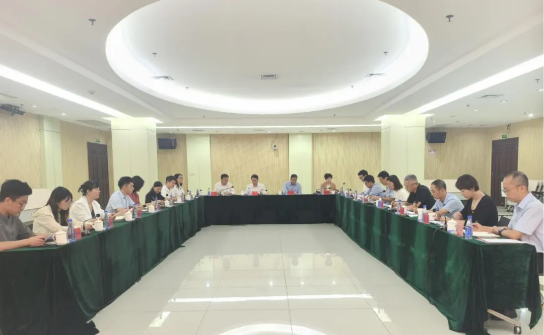 海南橡胶与海南省发改委、进出口银行海南省分行联合开展主题党日活动